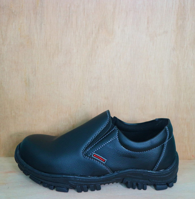 Sepatu Safety Slip-On (Cheetah 7001)